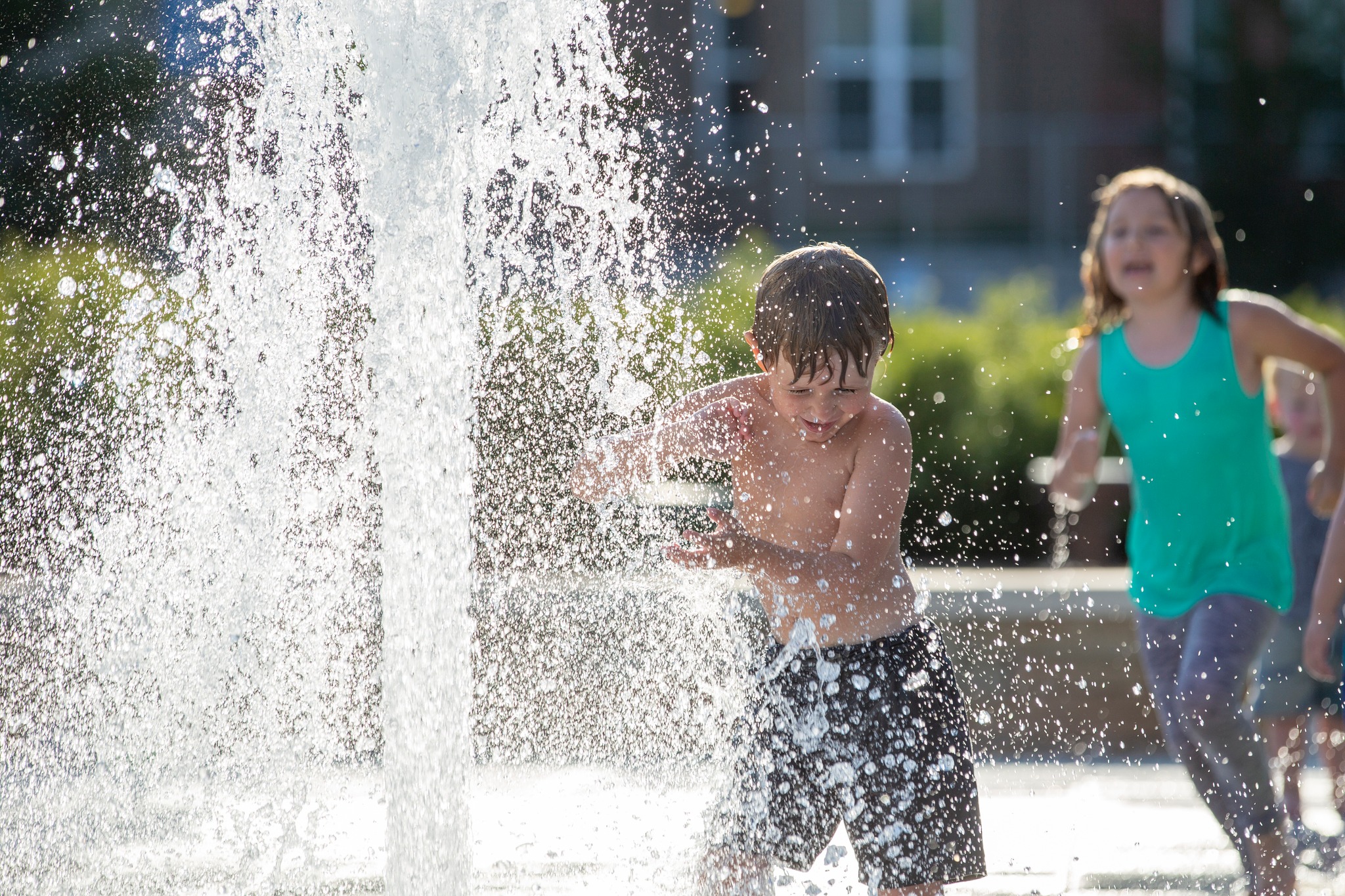 A new water play area in Sandy Springs is making a splash with local kids.