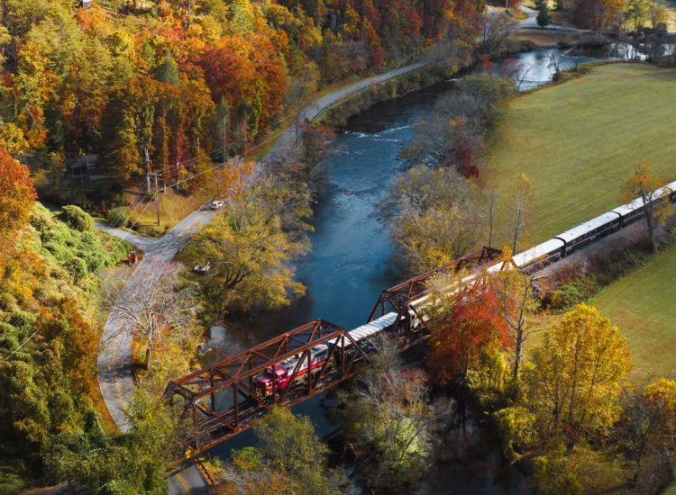 Fall foliage tours offered by Blue Ridge Scenic Railway